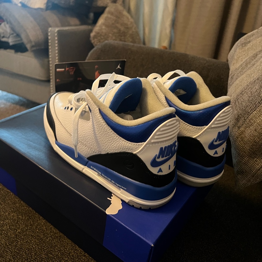 Air Jordan 3s